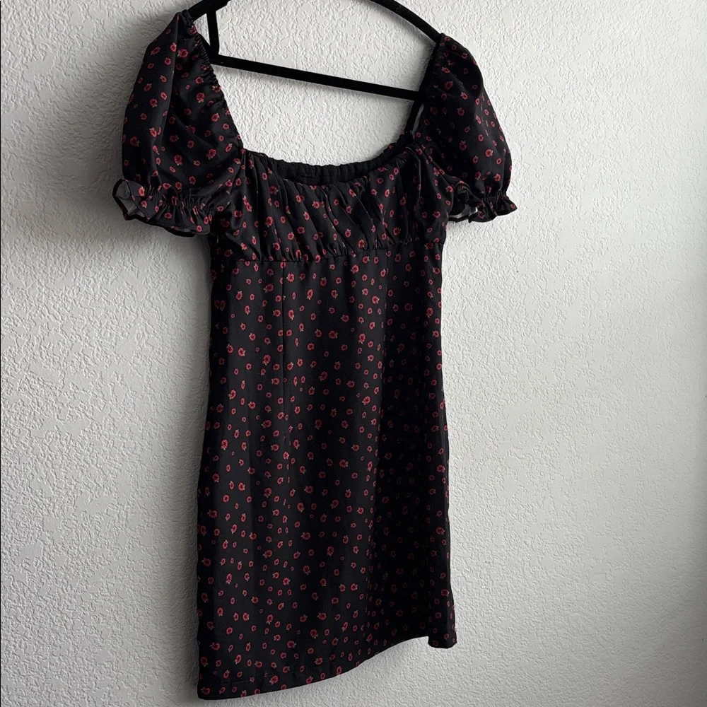 Princess Polly Black Mini Dress with Red Floral Pattern - Picture 4 of 7